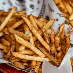 Golden Flame Hot Wings - Classic Fries