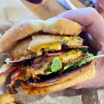 Cantaberry - The Southern Boy Burger - American Near Me - Ellijay, Georgia