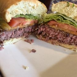 Stoney's Seafood House - Cheeseburger