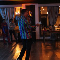 Dommino Entertainment - Our MC at a Golf Club Venue