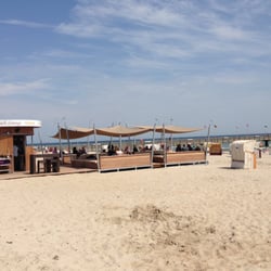 Holiday Vital Beach Lounge