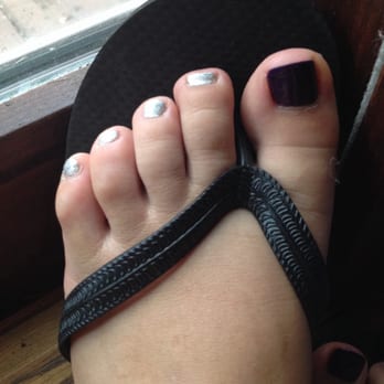 Bien Assorti - Pardon my dusty shoes and the blister that was polished off my big toe. These nails shine! Feeling ladylike - Nail Salons Near Me - Evanston, Illinois Bien Assorti - Pardon my dusty shoes and the blister that was polished off my big toe. These nails shine! Feeling ladylike - Nail Salons Near Me - Evanston, Illinois