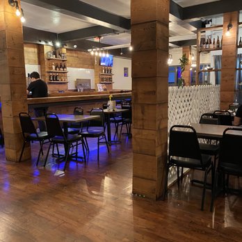 Blue Orchid - Restaurant (indoors) - Pan Asian Near Me - New Haven, Connecticut