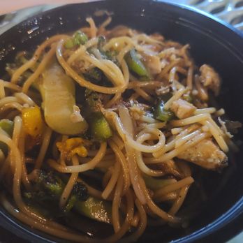 DrunkenWok - drunken noodles (with spaghetti?) - Thai Near Me - St. Petersburg, Florida