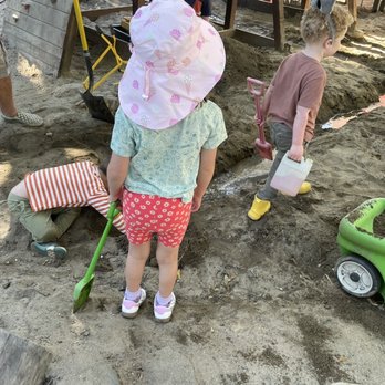 Cottage CO-OP Nursery School - my tidy girl embracing messy play! - Preschools Near Me - Pasadena, California
