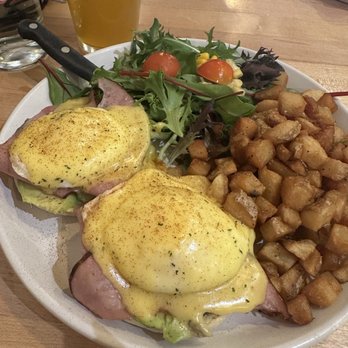 Popping Yolk Cafe - Avocado Benedict - Breakfast & Brunch Near Me - Pasadena, California Popping Yolk Cafe - Avocado Benedict - Breakfast & Brunch Near Me - Pasadena, California