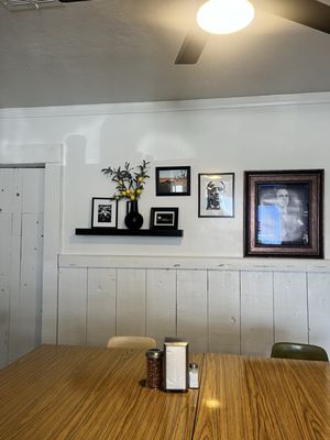 Antone’s Italian Eatery by null