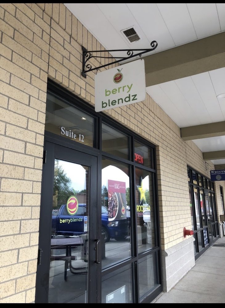 BERRY BLENDZ Updated August 2024 1600 Warren St, Mankato, Minnesota