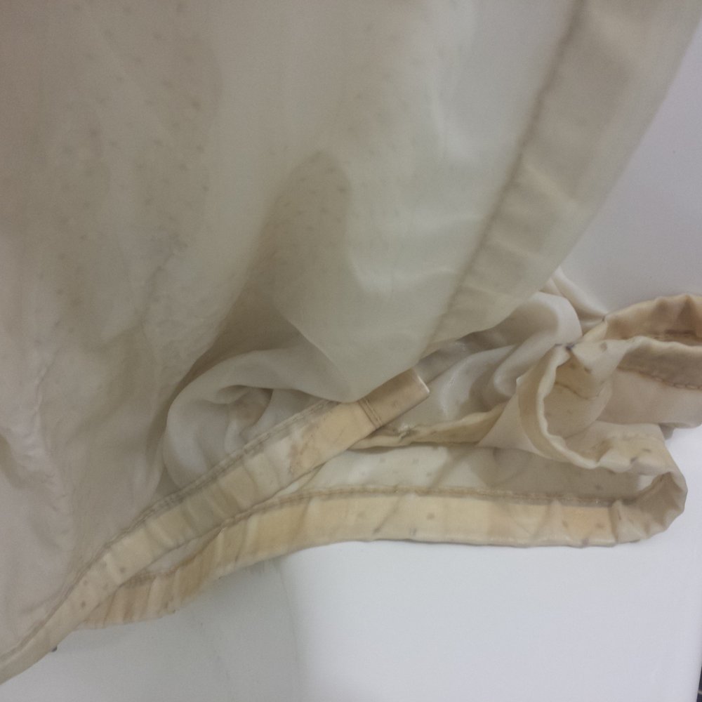 Crane Motel - Moldy shower curtain - Hotels Near Me - Roswell, New Mexico