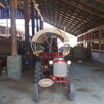 Little Qualicum Cheeseworks - Cheese Shops Near Me - Parksville, British Columbia