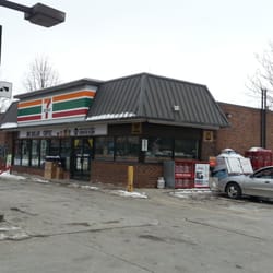 7-Eleven - Gas station with 4 pumps