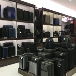 Voyage Luggage - Dadeland Mall