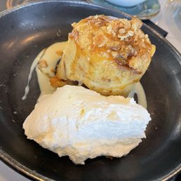 Bread pudding dessert Bread pudding dessert