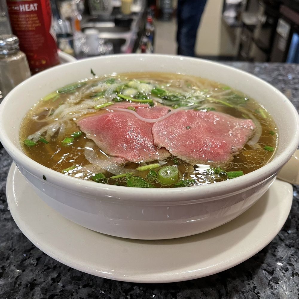 Beef Noodle Soup (#16 - Large) Beef Noodle Soup (#16 - Large)