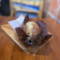 Blueberry muffin