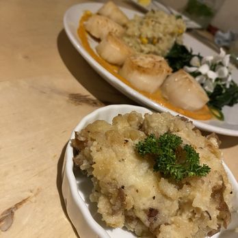Blue Heron Restaurant - Scallops and mashed potatoes - New American Near Me - Santa Fe, New Mexico