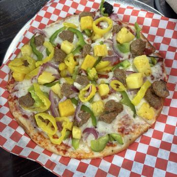 600 Degrees Pizzeria & Draft House - North beach gluten free pizza - Pizza Near Me - Georgetown, Texas