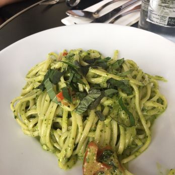 Firmine - Pesto Pasta - Italian Near Me - Paris, 75 Firmine - Pesto Pasta - Italian Near Me - Paris, 75
