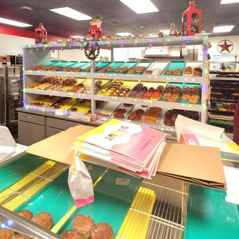 Lone Star Donuts - Donuts in their display and owners - Donuts Near Me - Port Orchard, Washington Lone Star Donuts - Donuts in their display and owners - Donuts Near Me - Port Orchard, Washington