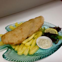 Maggie's Cafe - Nice fish and chips