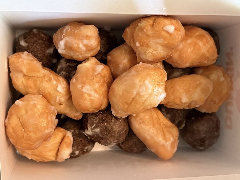 Dunkin' Logo