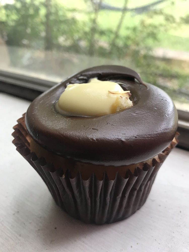 SMALLCAKES 38 Photos & 29 Reviews Cupcakes 5638 Saratoga Blvd