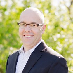Doctors EyeCare - Dr. Mike Joljart, owner and optometrist at Doctors Eyecare in Sherwood Park