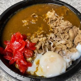 Beef Curry Rice Bowl w/1 Ontama Egg (L) Beef Curry Rice Bowl w/1 Ontama Egg (L)