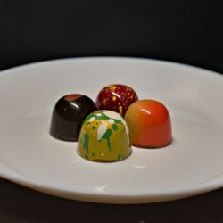 ONYX Chocolates - Bonbons