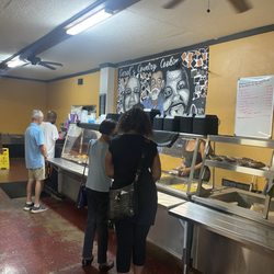 Carol's Country Cookin - Serving line. You just tell these gals what you want and they'll fix you right up!