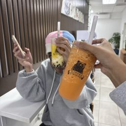 thai tea ice blended & Mango Frappe (Yogurt) thai tea ice blended & Mango Frappe (Yogurt)
