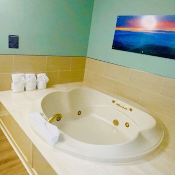 Massanutten Resort - The Beautiful  Hot  Dr Teal's is a great pairing - Hotels Near Me - Massanutten, Virginia