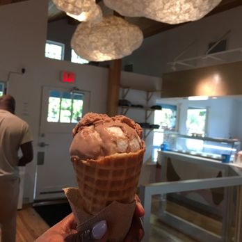 Cloud 10 Creamery - Desserts Near Me - Houston, Texas