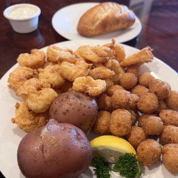 Ridge Shrimp & Oyster - Fried shrimp. Red potatoes. Hush puppies. Bread. - Seafood Near Me - Oak Ridge, North Carolina Ridge Shrimp & Oyster - Fried shrimp. Red potatoes. Hush puppies. Bread. - Seafood Near Me - Oak Ridge, North Carolina