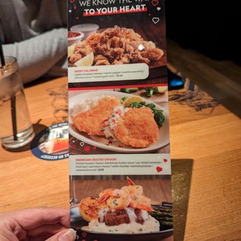BJ's Restaurant & Brewhouse - Breweries Near Me - Lutz, Florida