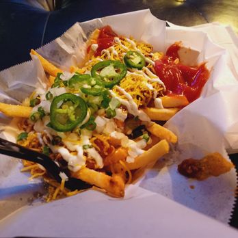 Paperback Brewing Tasting Room - Chili cheese fries from food truck - Breweries Near Me - Glendale, California