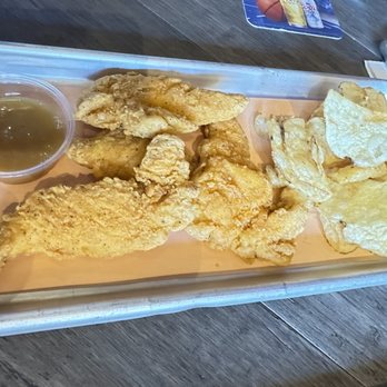Meatheads Union - Chicken tenders with homemade potato chips - Butcher Near Me - Wooster, Ohio Meatheads Union - Chicken tenders with homemade potato chips - Butcher Near Me - Wooster, Ohio