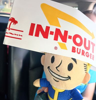 In-N-Out Burger by null