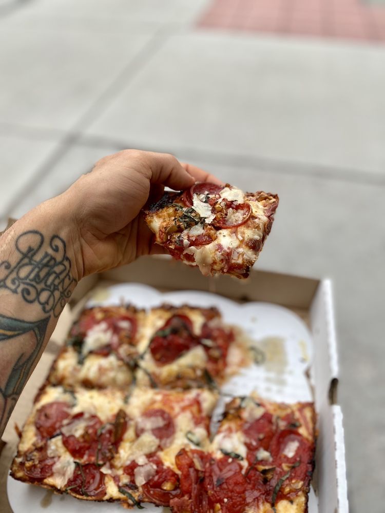 BLUE PAN PIZZA 324 Photos & 718 Reviews Pizza 3934 W 32nd Ave