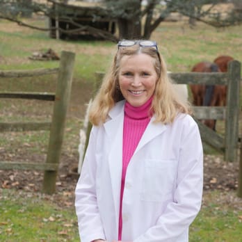Elizabeth McKinstry Veterinarian - Dr. Elizabeth McKinstry Veterinarian, alternative medicine, Acupuncturist and herbal medicine. - Veterinarians Near Me - Kennett Square, Pennsylvania Elizabeth McKinstry Veterinarian - Dr. Elizabeth McKinstry Veterinarian, alternative medicine, Acupuncturist and herbal medicine. - Veterinarians Near Me - Kennett Square, Pennsylvania