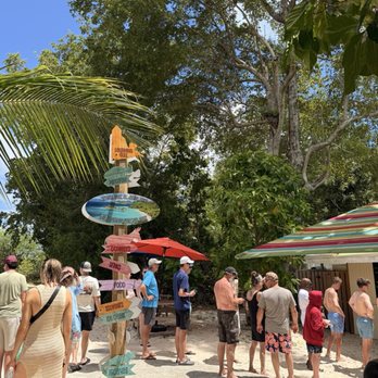 Trunk Bay Snack Shack - Beer Bar Near Me - Trunk Bay, Virgin Islands