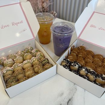 Marry Me Mochi - Mochi Puffs - Donuts Near Me - Toronto, Ontario