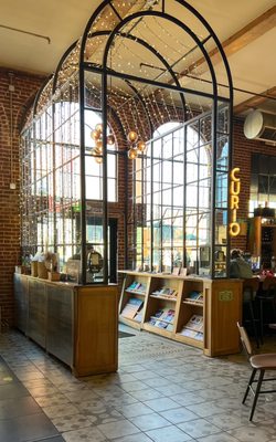Curio Bar by null