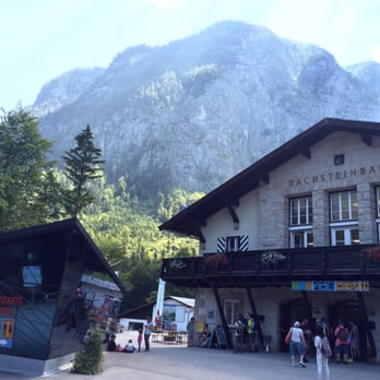 Dachstein & Eishöhlen - Ticket office and cable car station - Ski Resorts Near Me - Obertraun, 4
