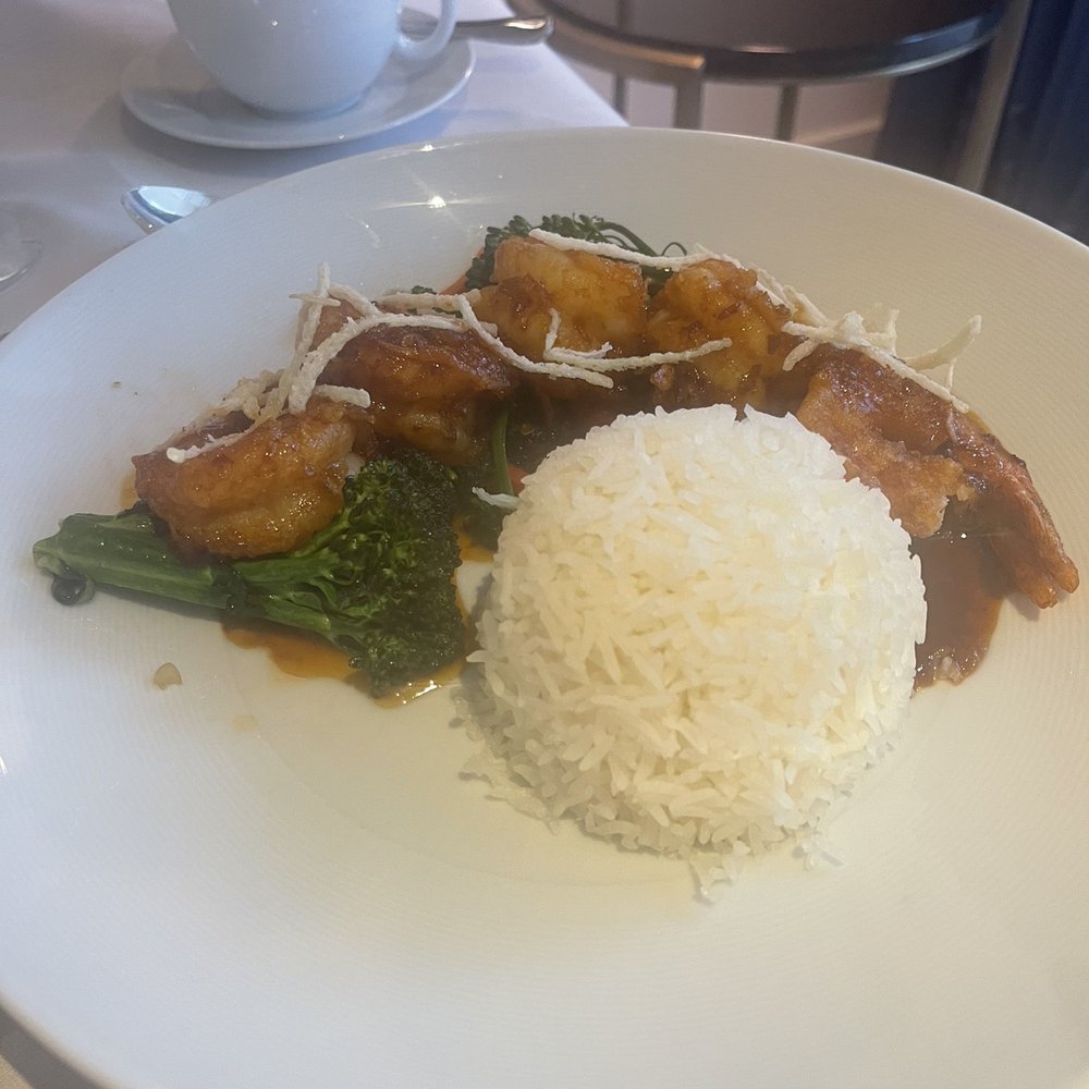 The Peninsula Chicago - Prawns room service - Hotels Near Me - Chicago, Illinois