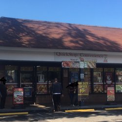 Quik Stop Convenience Store - Outside