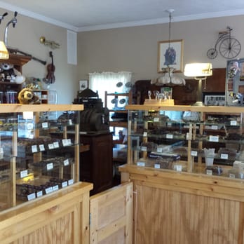 Drost's Chocolates - So many homemade chocolates - Chocolatiers & Shops Near Me - Delta, Colorado