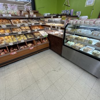 Mei's Supermarket - The bakery - Specialty Food Near Me - Union Park, Florida
