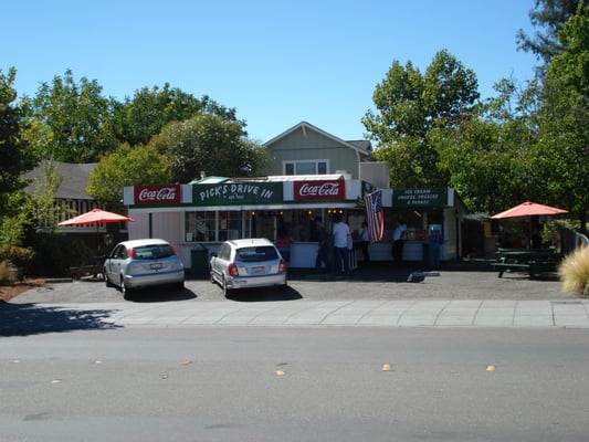 Pick's Drive-In by null