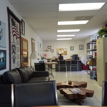 No Collateral Bail Bonds Seminole County - The interior of our friendly bail bonds office - Bail Bondsmen Near Me - Sanford, Florida No Collateral Bail Bonds Seminole County - The interior of our friendly bail bonds office - Bail Bondsmen Near Me - Sanford, Florida